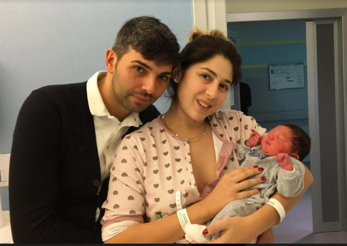 Leonardo, ultimo nato in provincia a Mirandola, dà il benvenuto al 2019 con mamma e papà